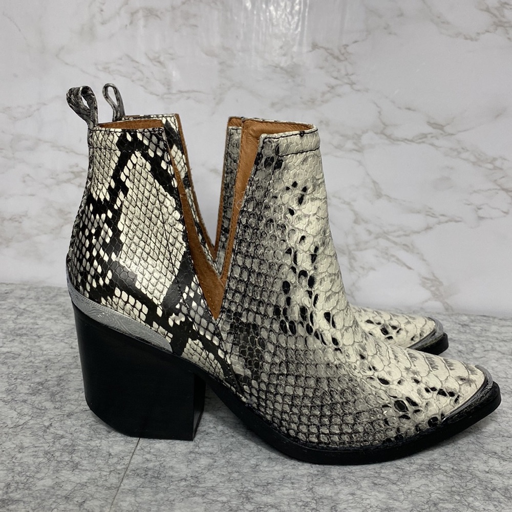 Jeffrey Campbell Cromwell Booties